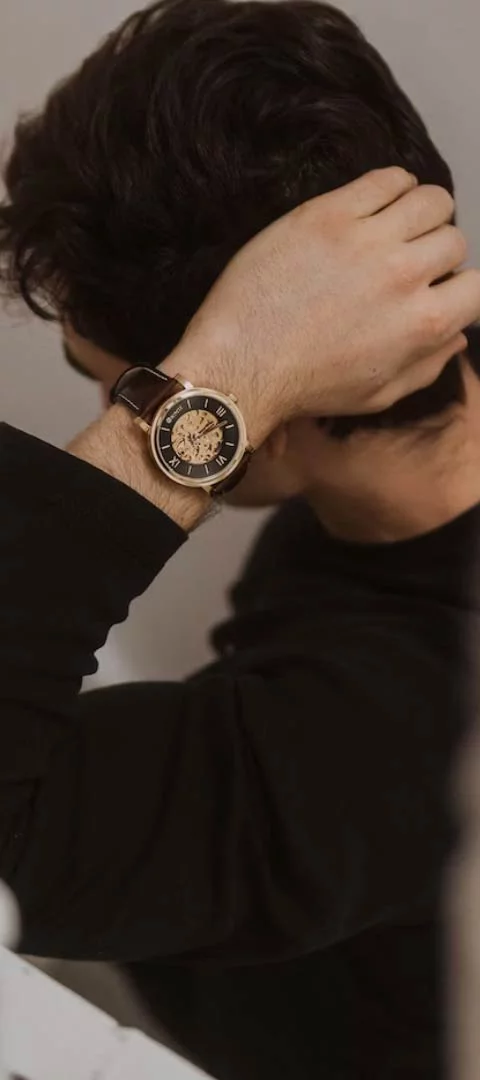 Slide1-watch-2.jpg - agence digitale Genève WebSite Genève